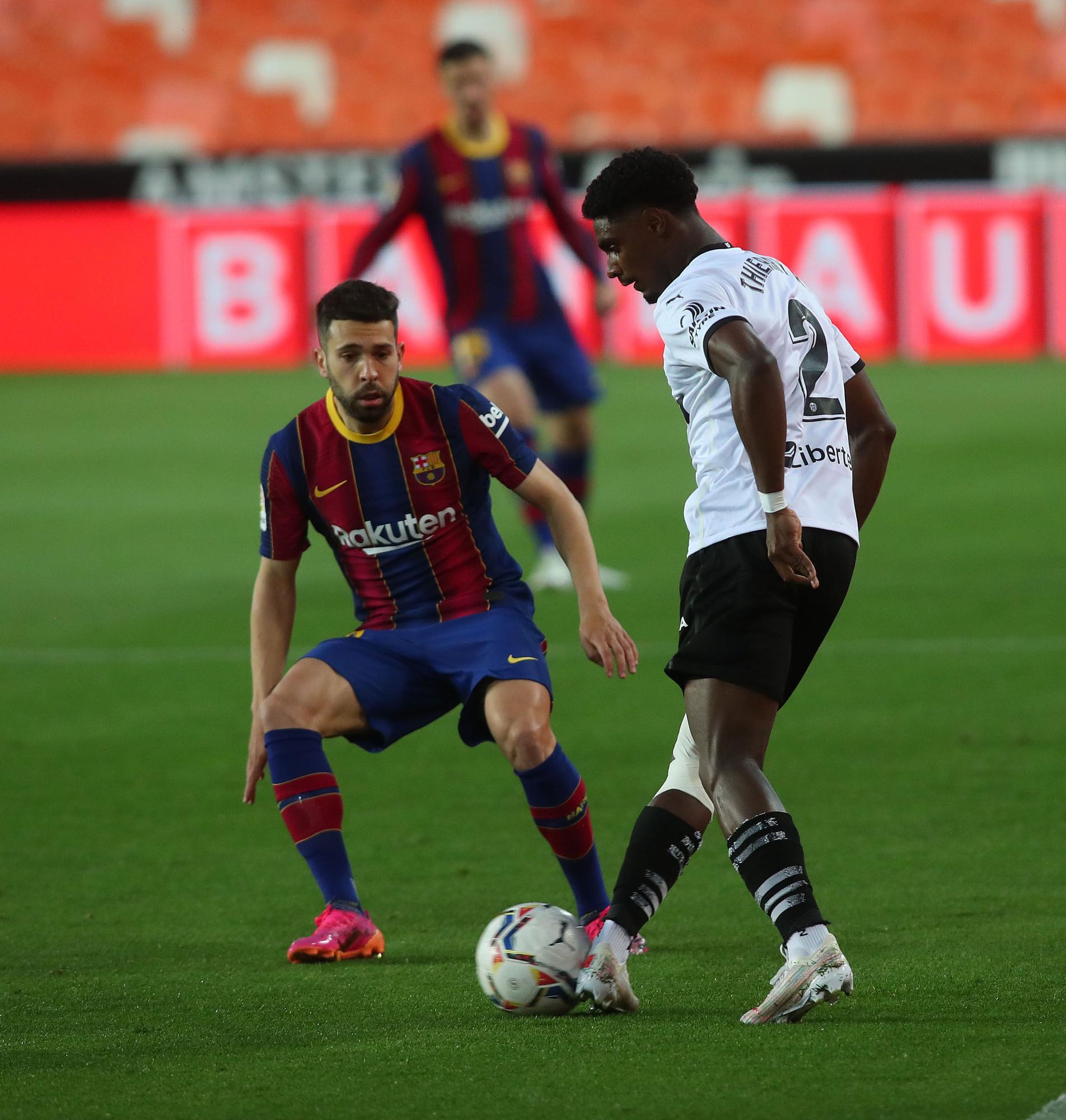 Todas las imágenes del partido entre el Valencia CF y el Barcelona