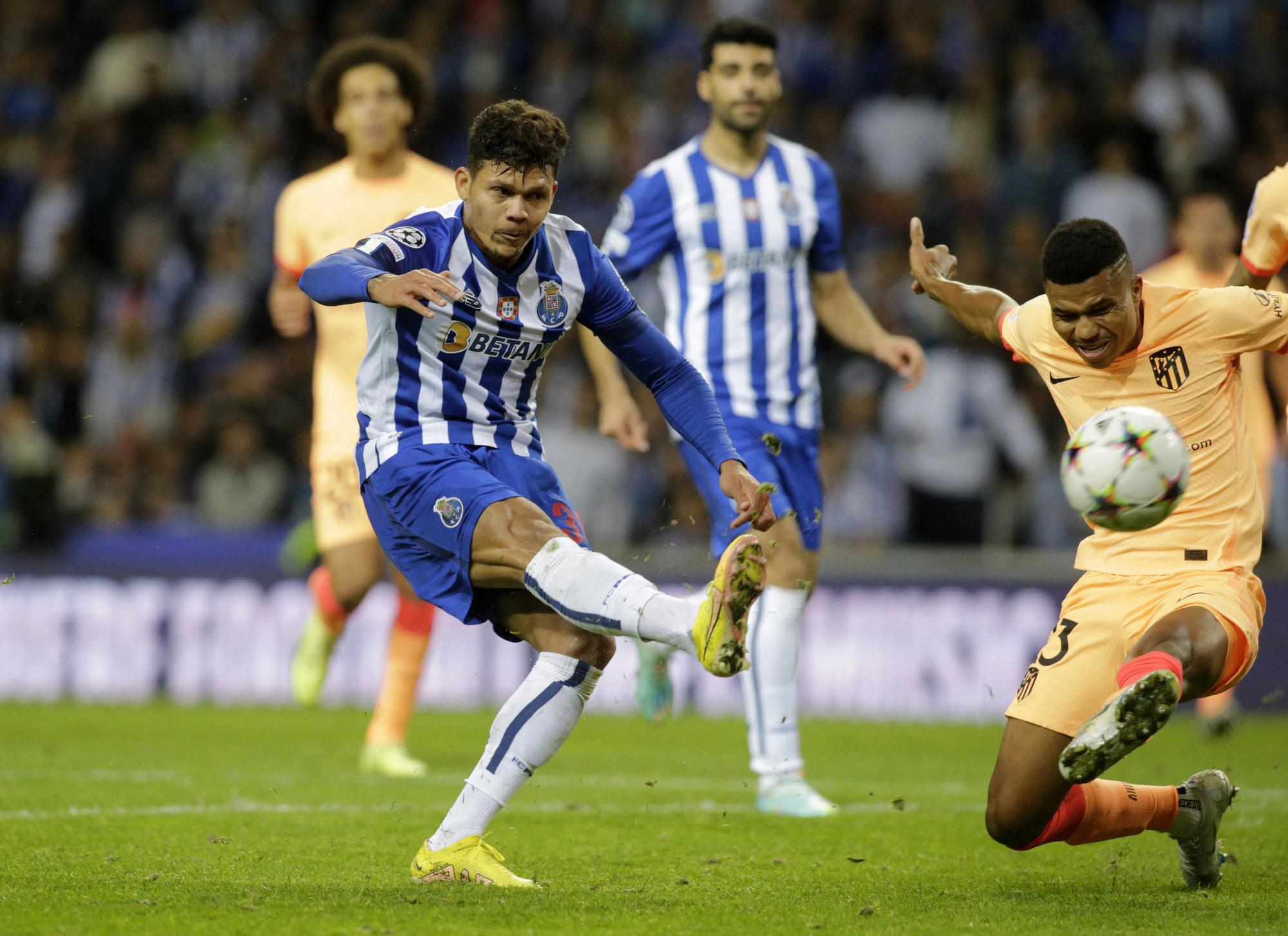 Champions League - Group B - FC Porto v Atletico Madrid