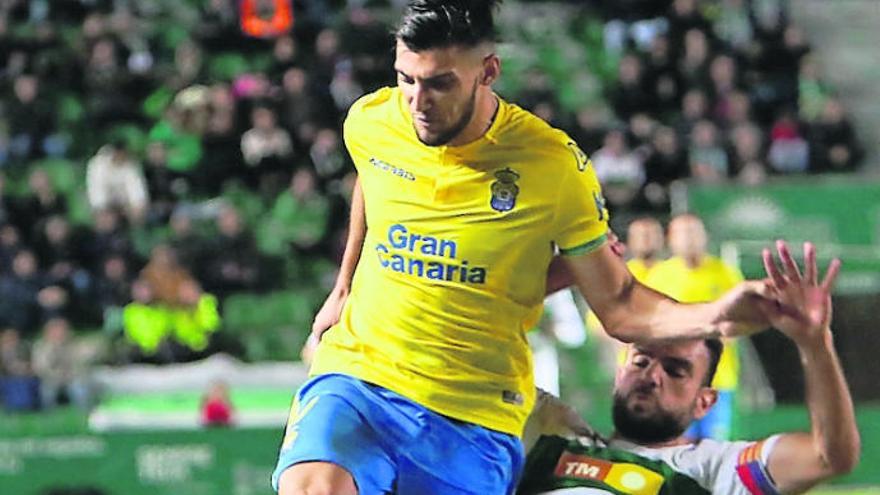 Rafa Mir, durante el partido del Elche el pasado sábado.