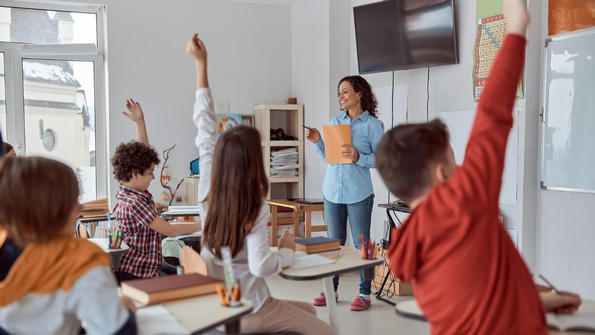 Estudiantes en un aula.
