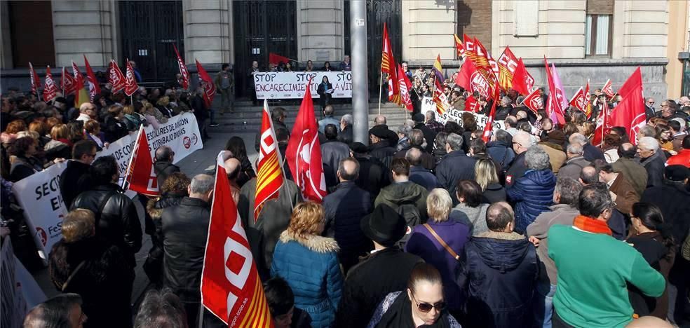 Protesta en Zaragoza contra la caída de los salarios