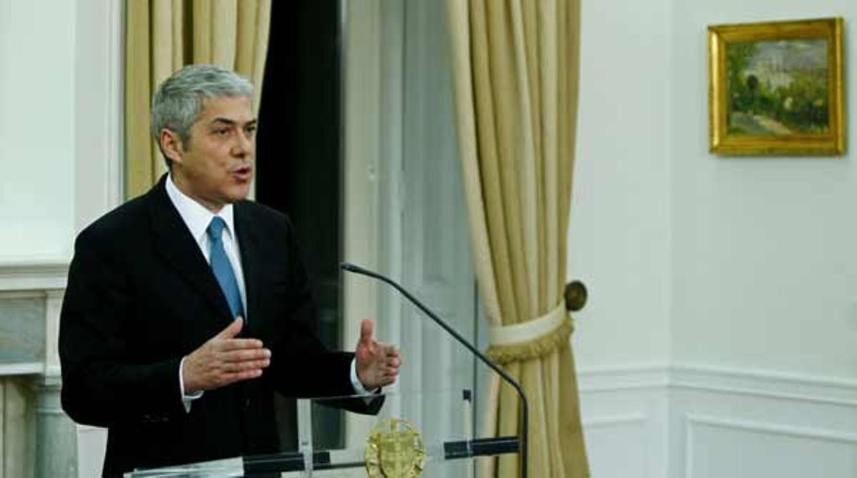 Portugal es converteix en el tercer país a demanar el rescat econòmic de la UE.