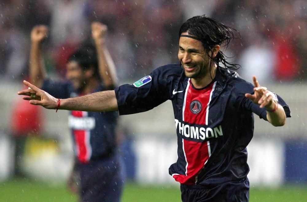 40.- Mario Yepes – 369 partidos – 10 expulsiones