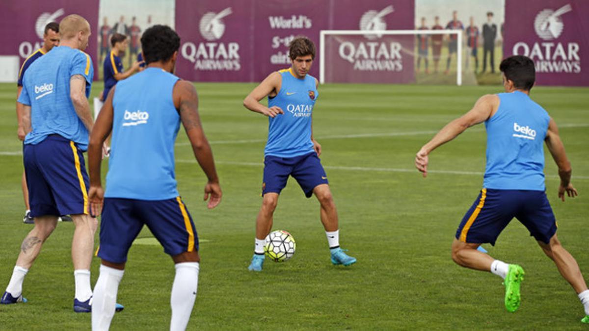 Sergi Roberto, durante el entrenamiento de este jueves en la ciudad deportiva del Barça