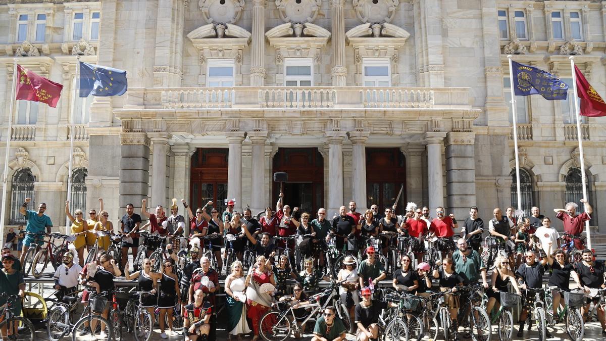 De la bici-romana al concierto festero