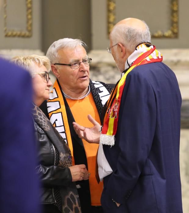 Celebración del triunfo en la Eurocup del Valencia Basket en València