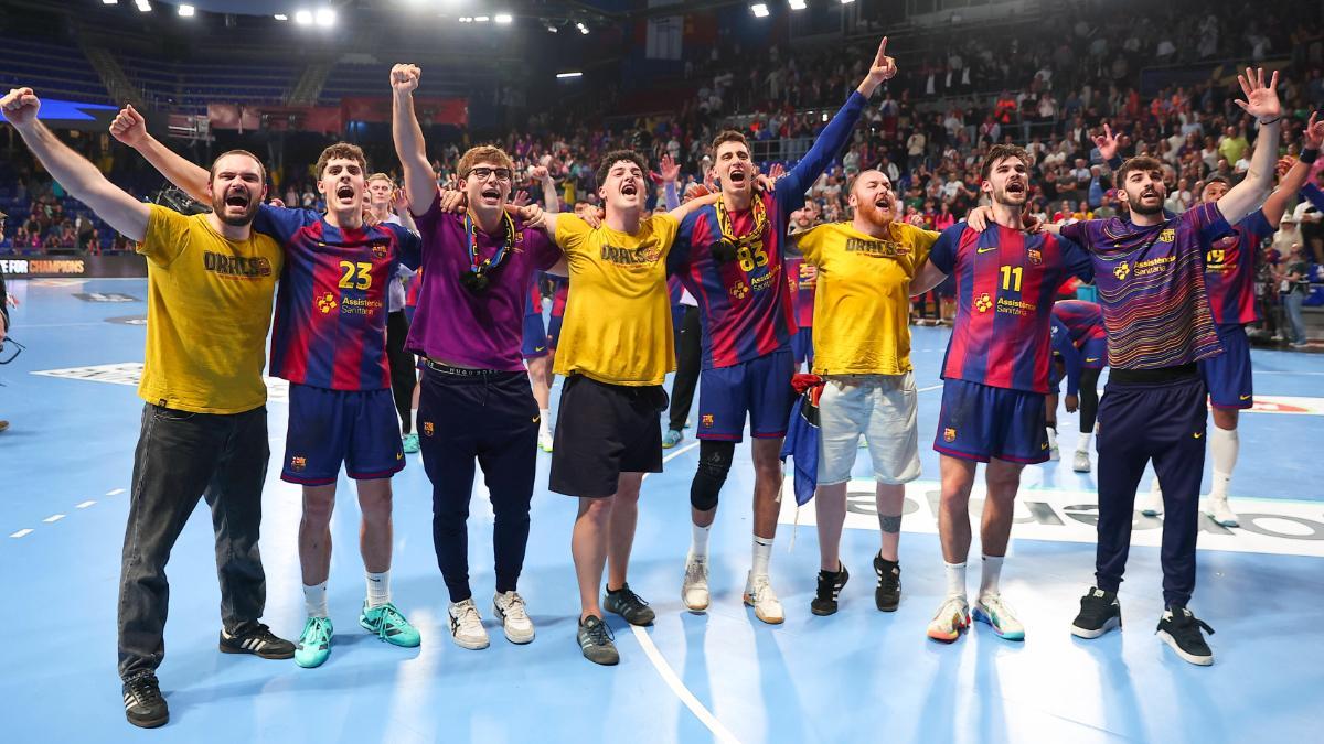 Los jugadores se unieron a los 'Dracs' en la celebración