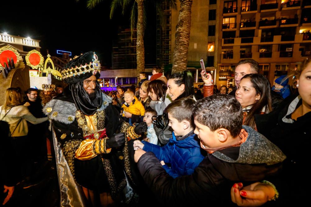 Benidorm aclama a los Reyes Magos.