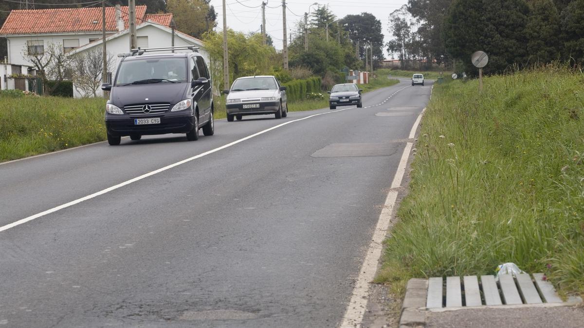 Cazan a un motorista a 119 kilómetros por hora en la recta de Valliniello