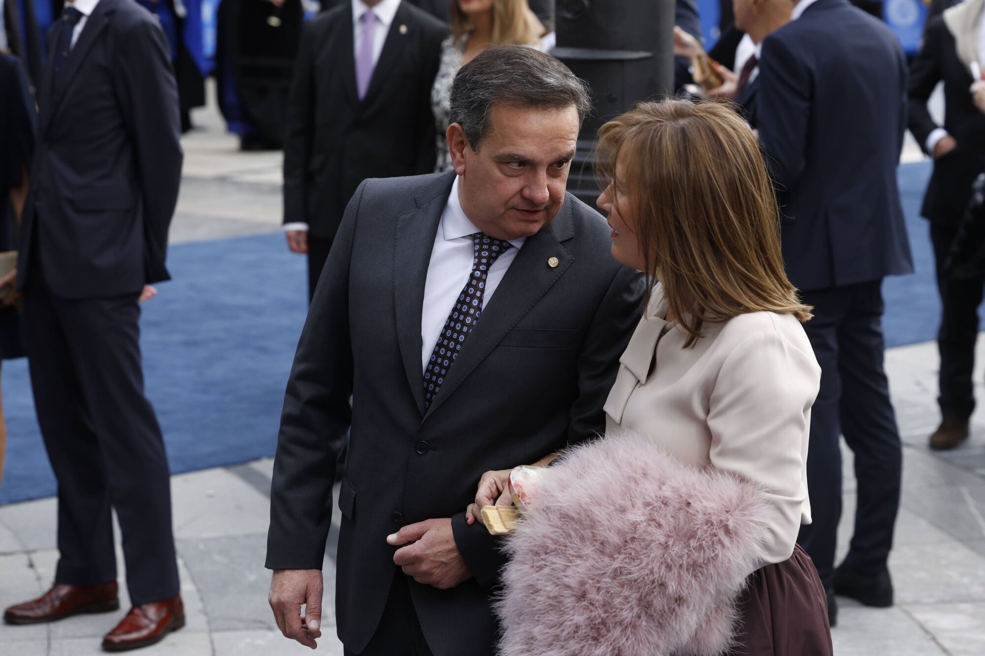  Así fue la llegada de los invitados a los premios "Princesa de Asturias" y su paso por la alfombra azul