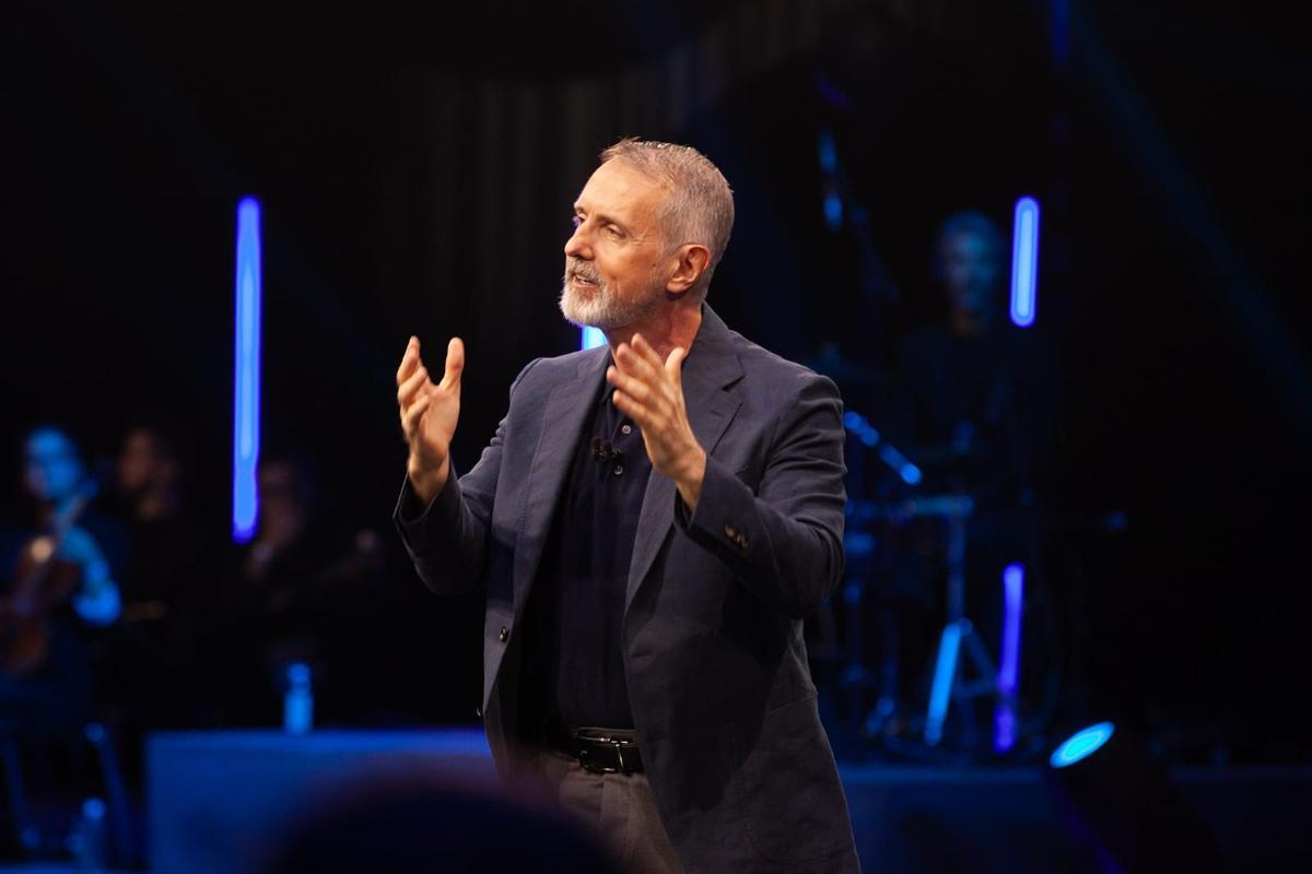 Murtra demana a 700 directius de Telefónica "construir el futur"