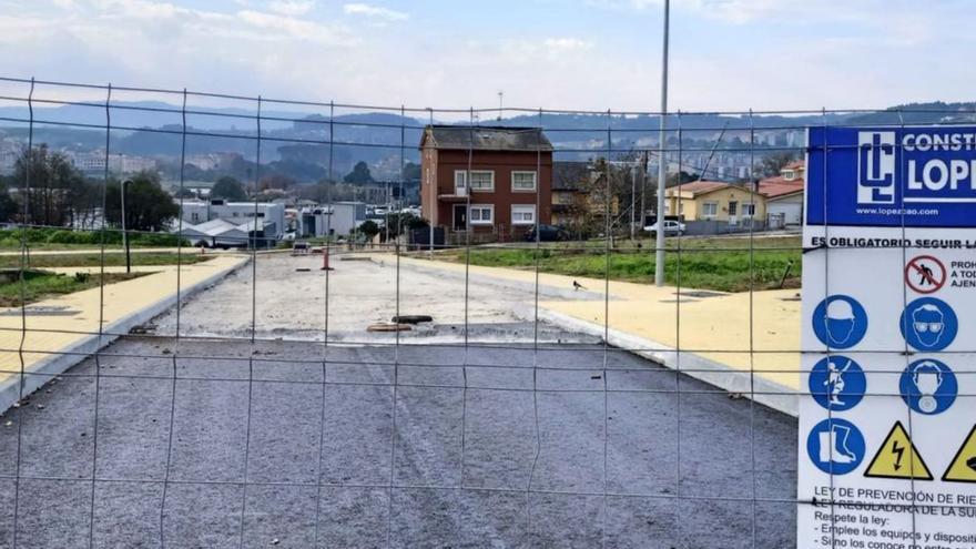 Icaria conecta con Montrove y da salida a calles cerradas durante años