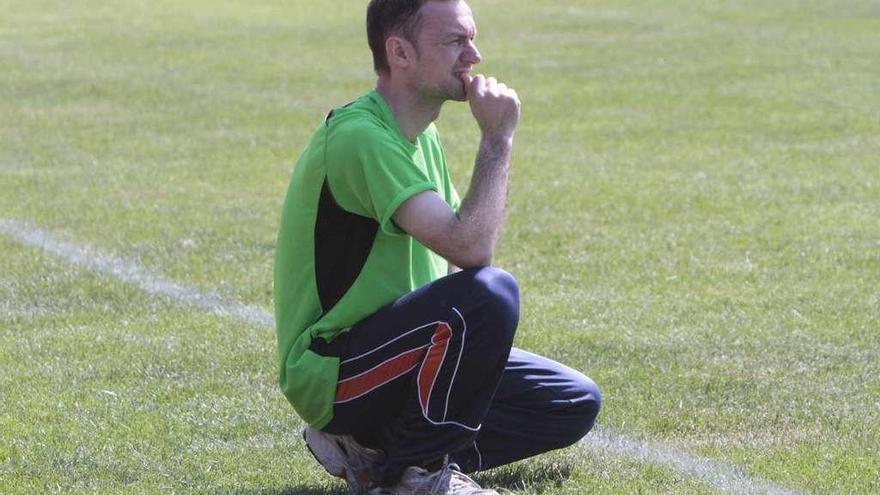 Campano en la banda de la Ciudad Deportiva en su época en el Amigos del Duero.