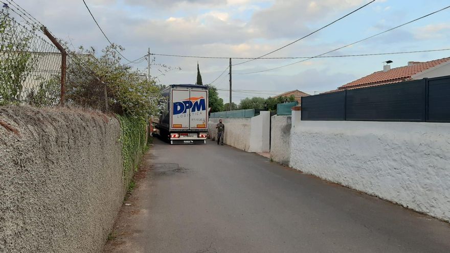 Decenas de camiones atrapados por el GPS en un municipio de Castellón 5 Galería: El GPS tiende una trampa a los camioneros en un municipio de Castellón