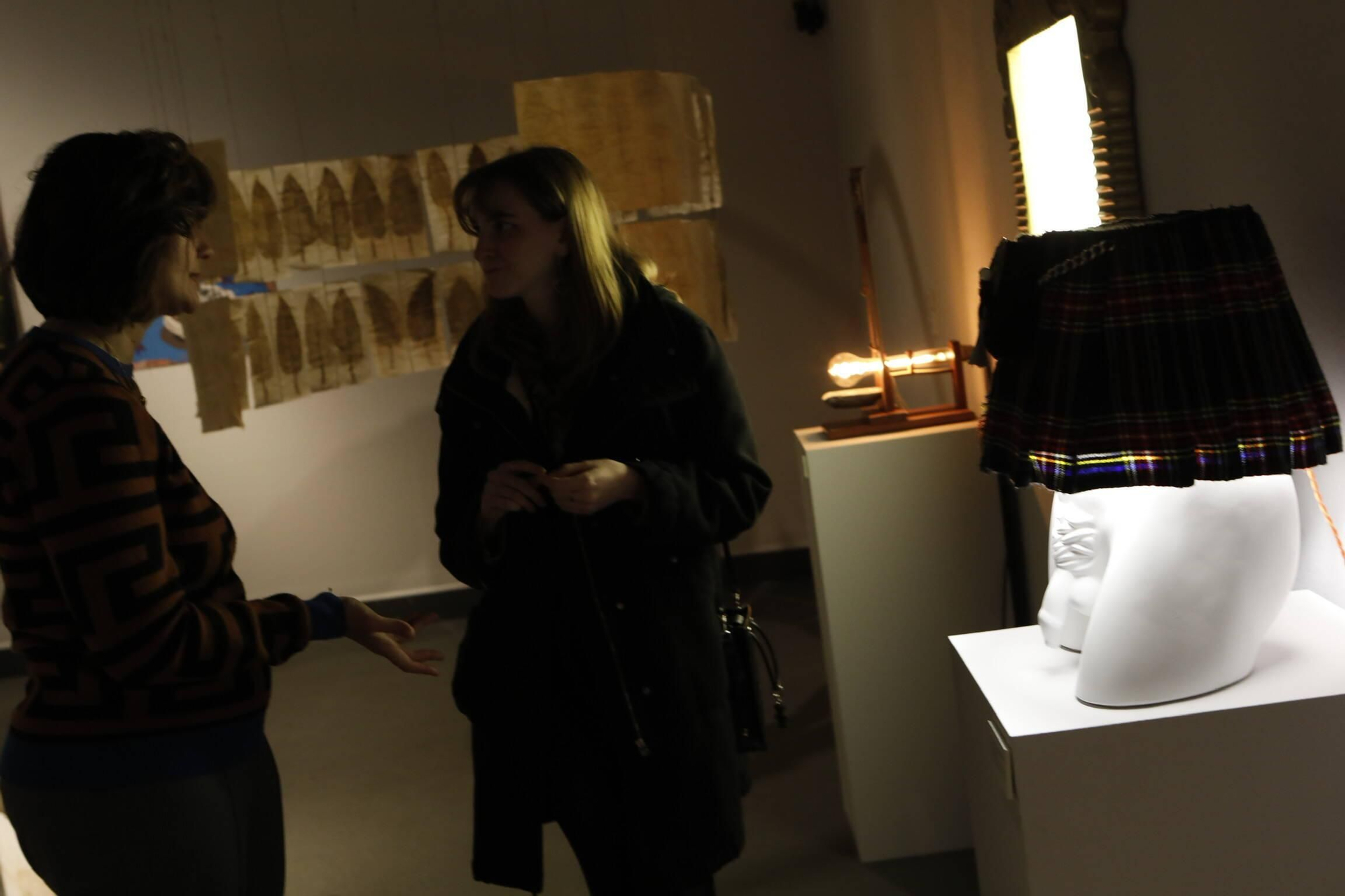 La presentación de la Muestra de Artes Plásticas en el Antiguo Instituto, en imágenes