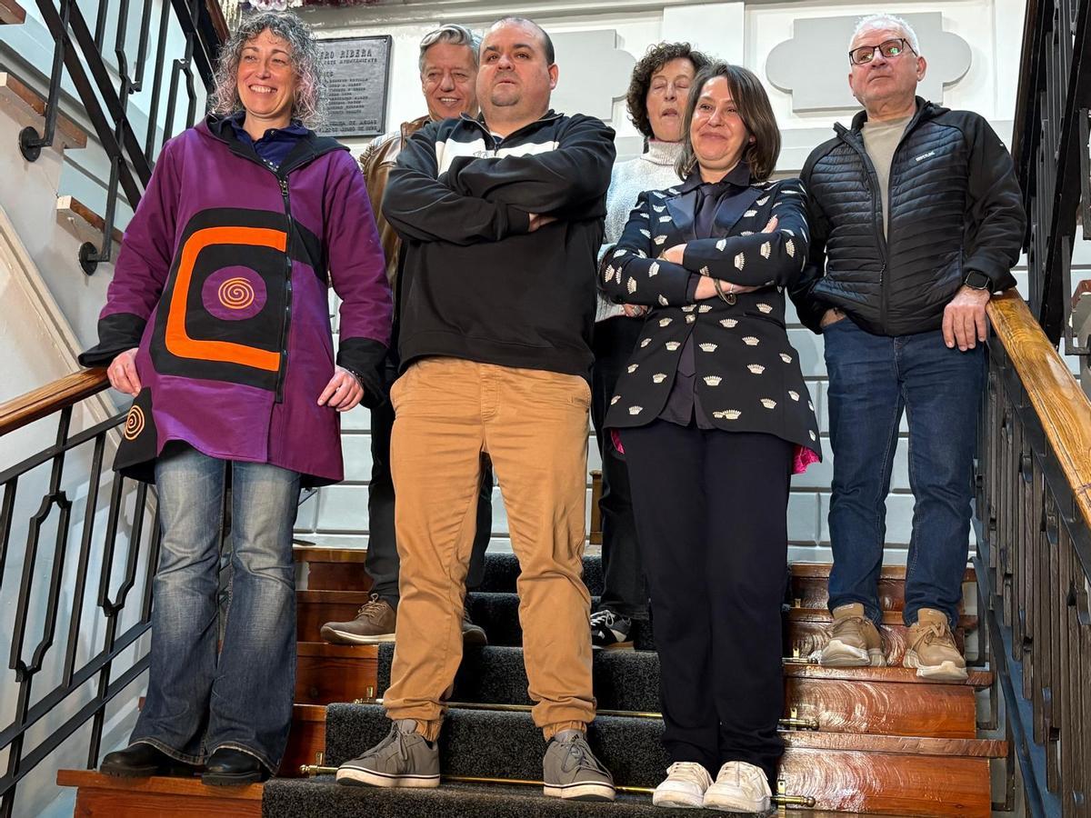 Premiados y miembros del jurado de los premios Mierenses del Año