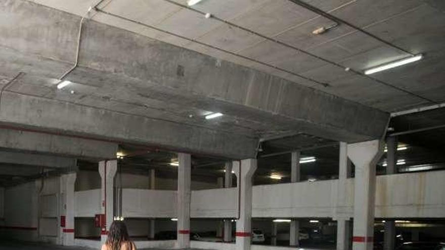 Interior del parking de San Martín donde se ubicará el depósito.