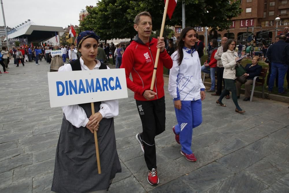 Los participantes en el Mundial de Duatlón toman Avilés