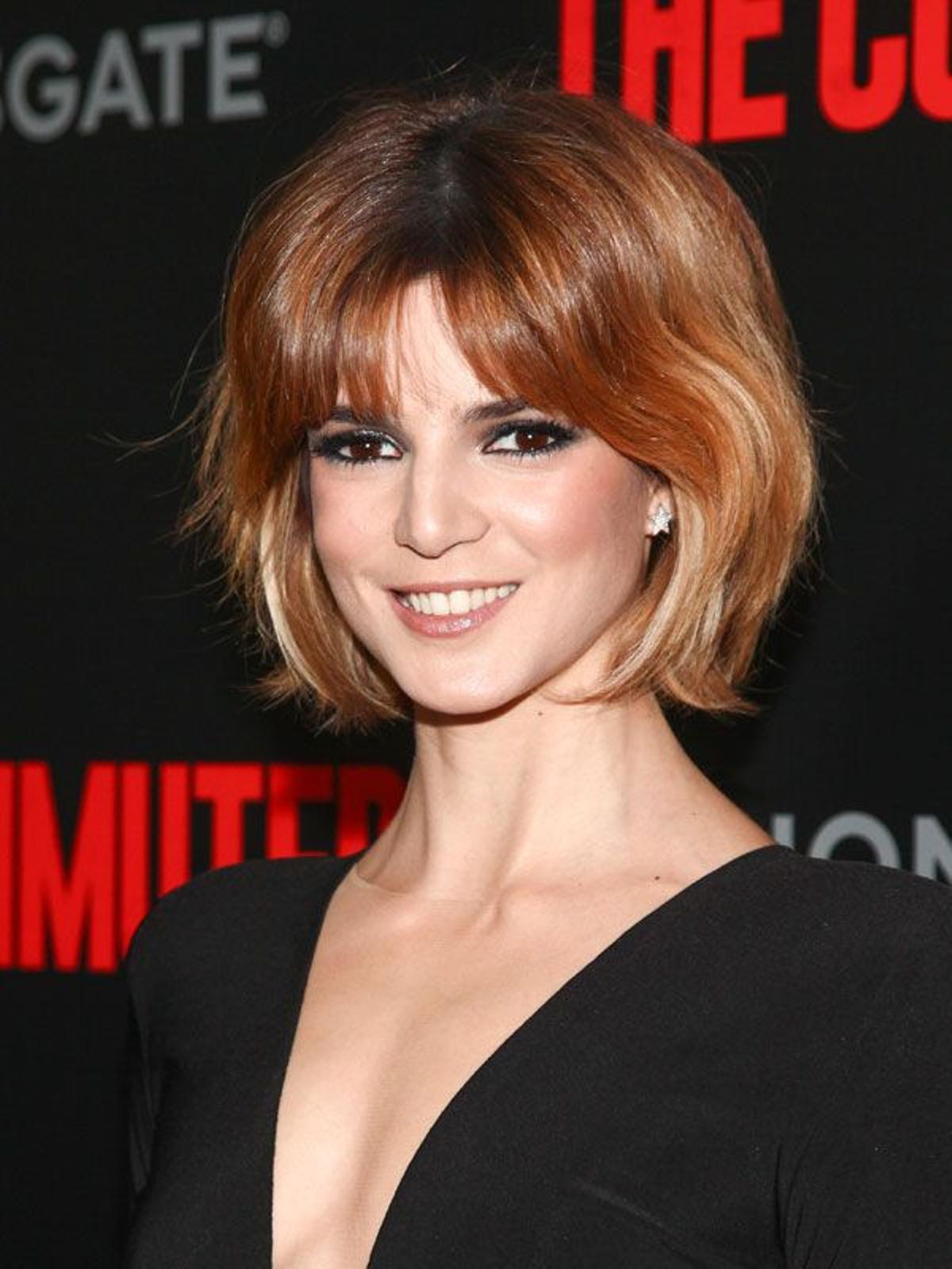 Clara Lago estrena corte de pelo en el estreno de 'The Commuter'