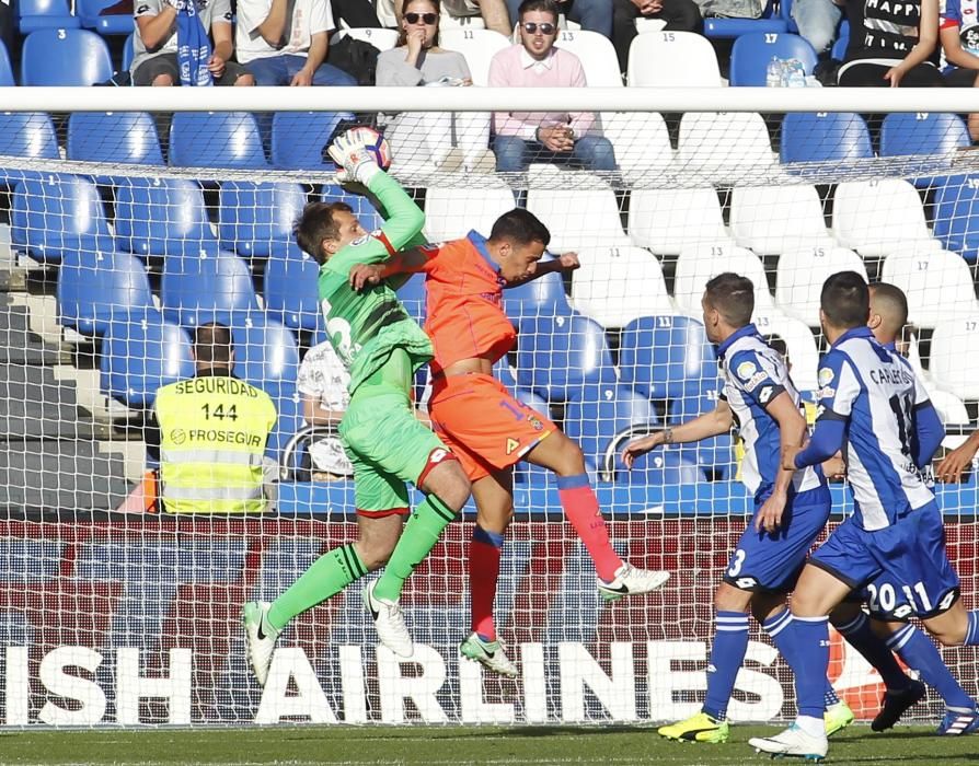 El Dépor golea a Las Palmas para cerrar la Liga