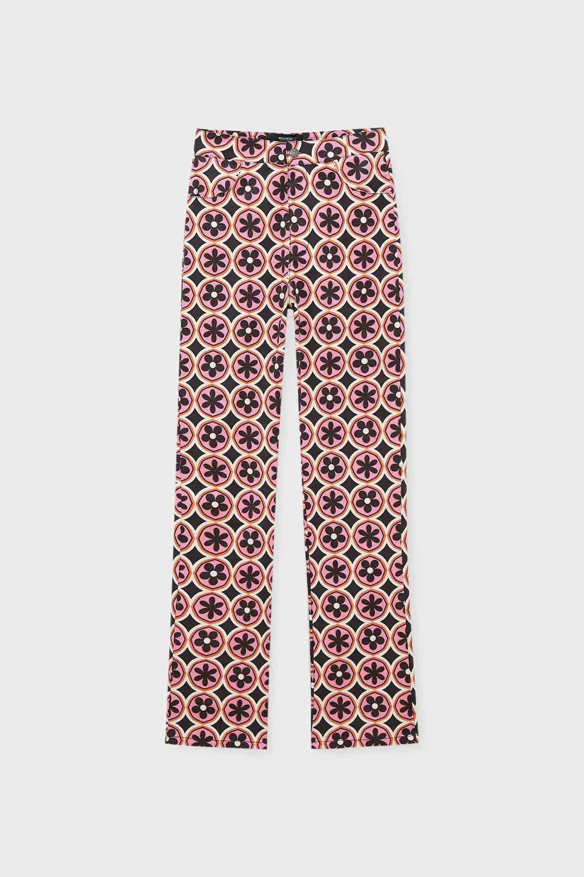 Pantalón de estampado retro de Pull & Bear
