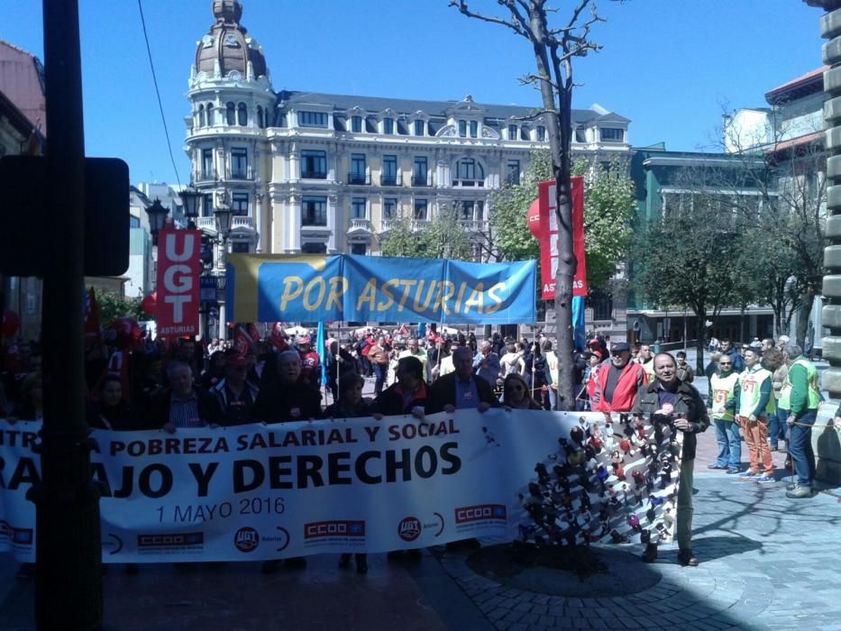Manifestaciones del Primero de Mayo en Oviedo y Gijón