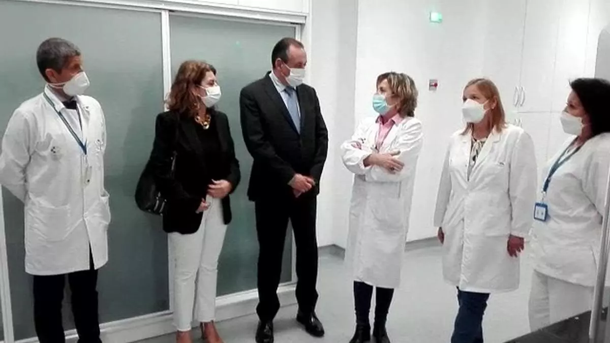 El Negrín estrena un acelerador que permite personalizar la radioterapia