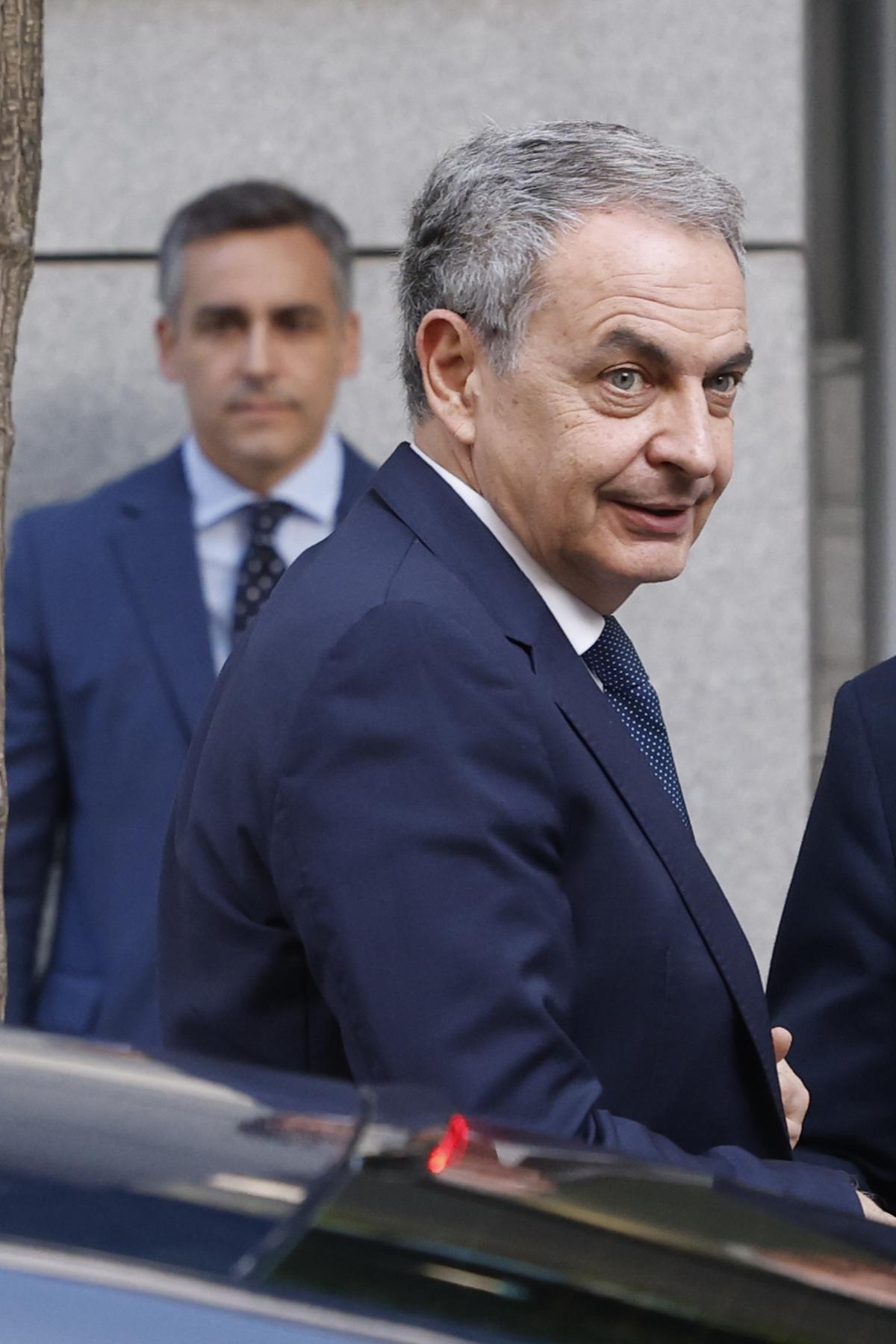 Zapatero defiende su inocencia y "honradez" y pide confianza a los ciudadanos