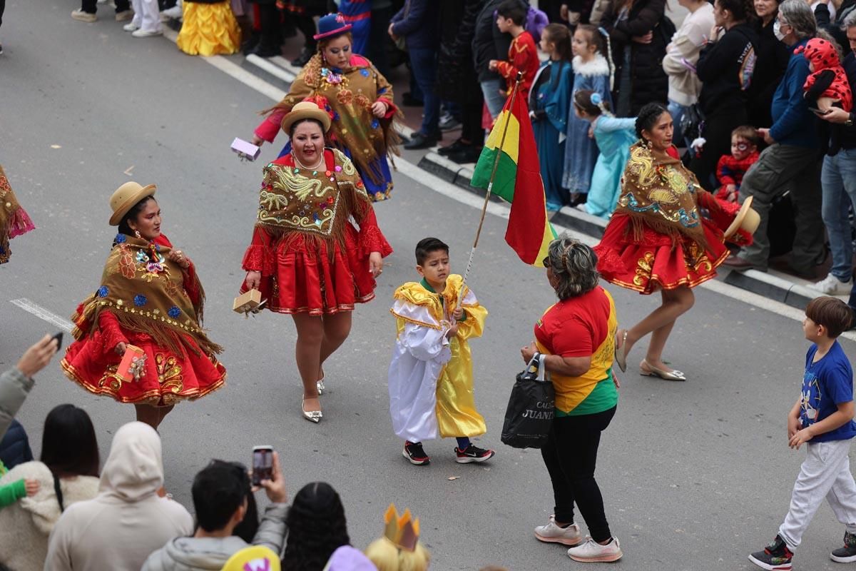 Búscate en las imágenes de la rúa de Carnaval de Ibiza