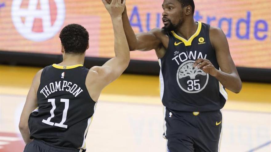 Victoria de los Warriors ante los Rockets