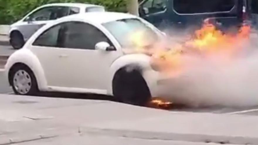Arde un coche en Arucas