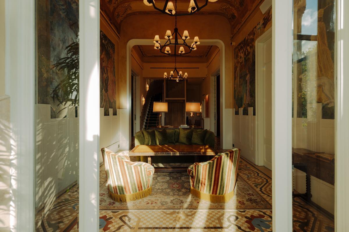 Así ha quedado el nuevo hotel Barcelona Pool House en el Tibidabo