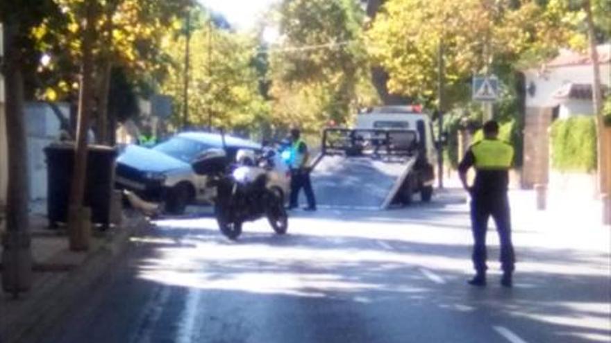 CHOCA contra una farola en benicàssim