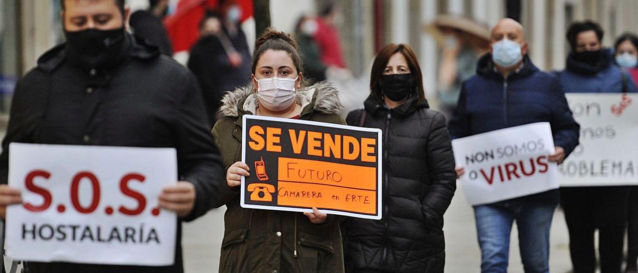 Manifestación del sector hostelero lalinense en noviembre del año pasado.  | // BERNABÉ/JAVIER LALÍN