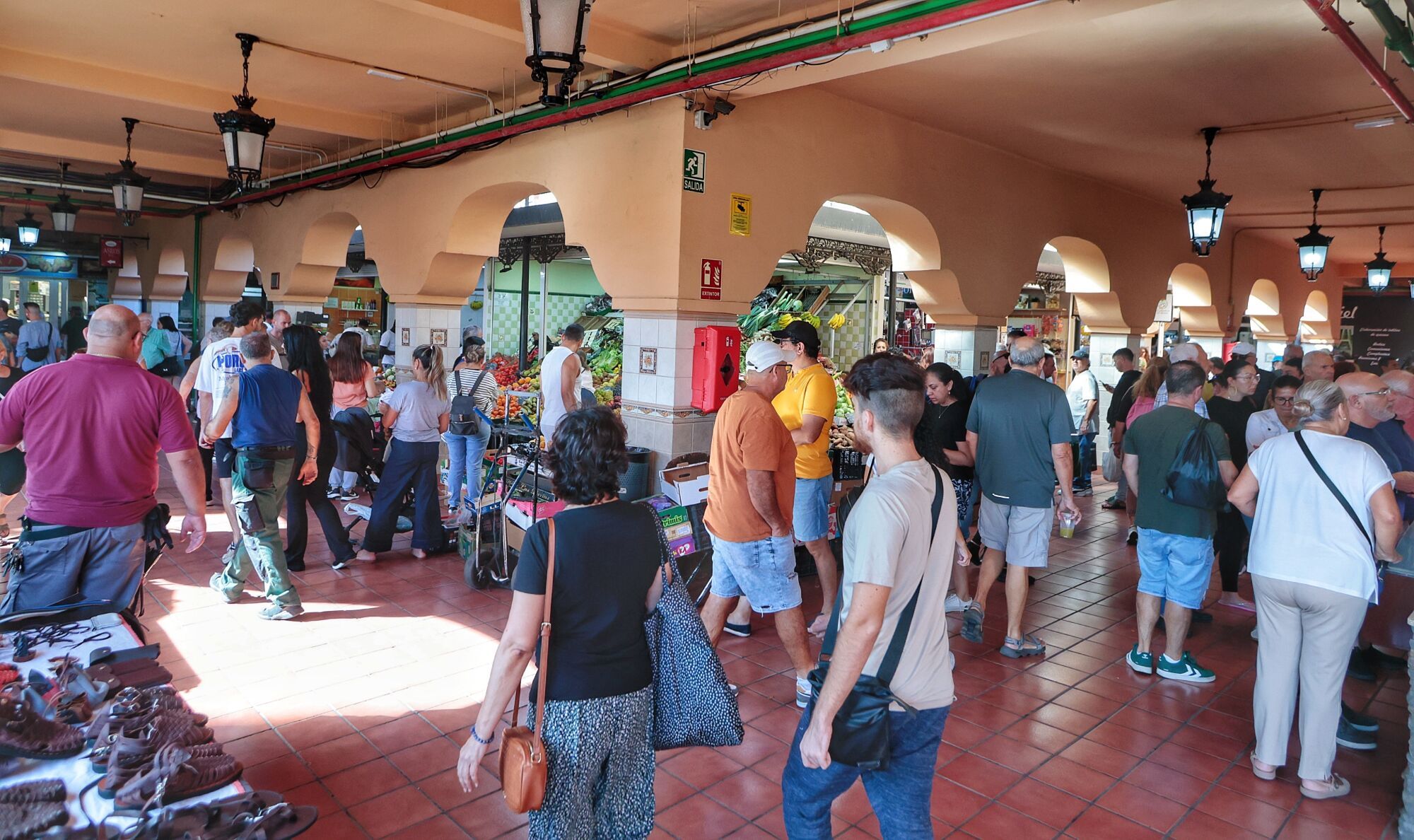 Mañana de domingo en el Mercado Nuestra Señora de Áfrico de Santa Cruz de Tenerife