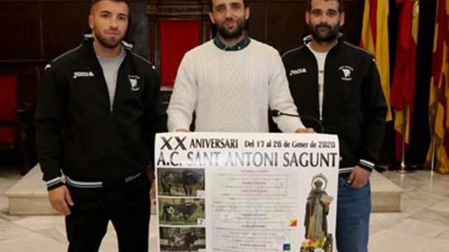 La Asociación Sant Antoni celebra sus 20 años en Sagunt