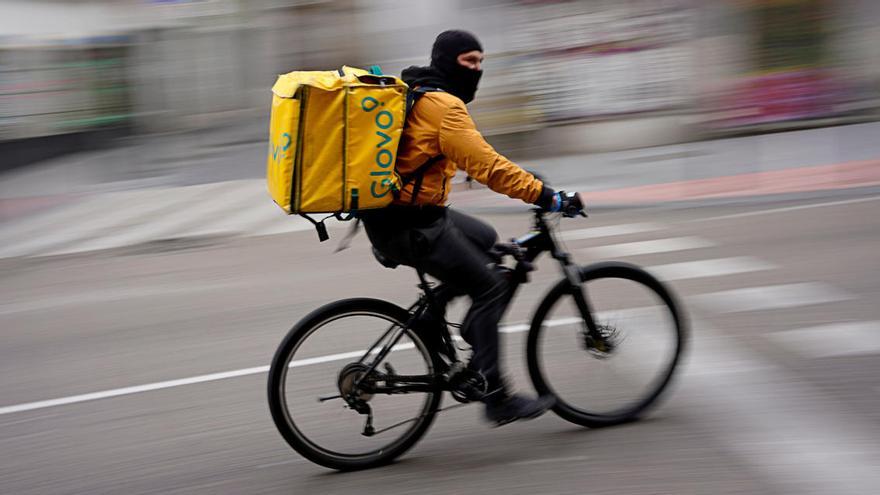 Un «rider» de Glovo