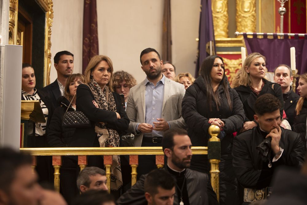 Una Procesión del Encuentro marcada por la lluvia en Sagunt