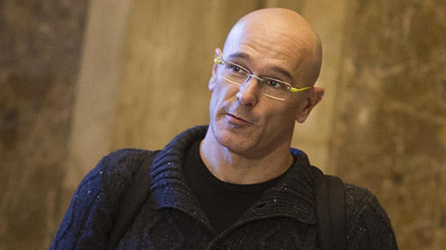 El cabeza de lista de JxSí, Raül Romeva, antes de la reunión.