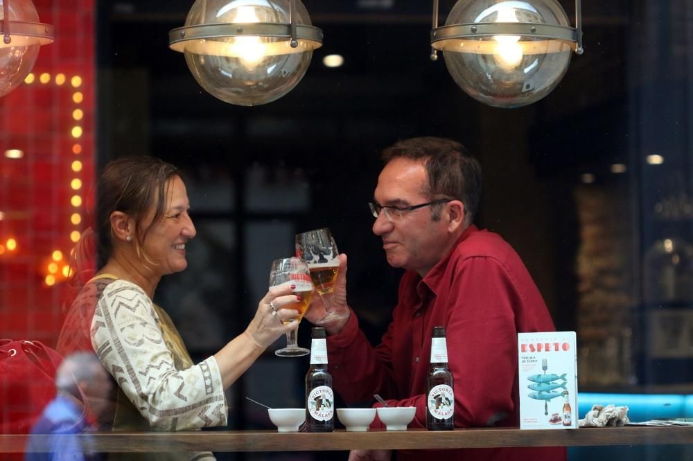 Laly Barrios y Alberto García en Cantina Canalla.