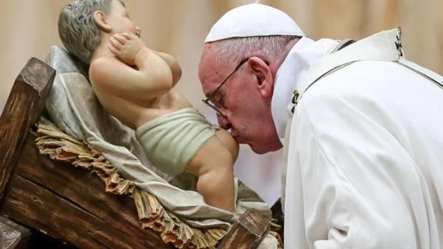 El papa Francisco denuncia la persecución de los cristianos