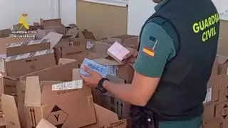 Detienen cerca de Coria a un joven que había robado en Sevilla 9.000 perfumes valorados en 380.000 euros