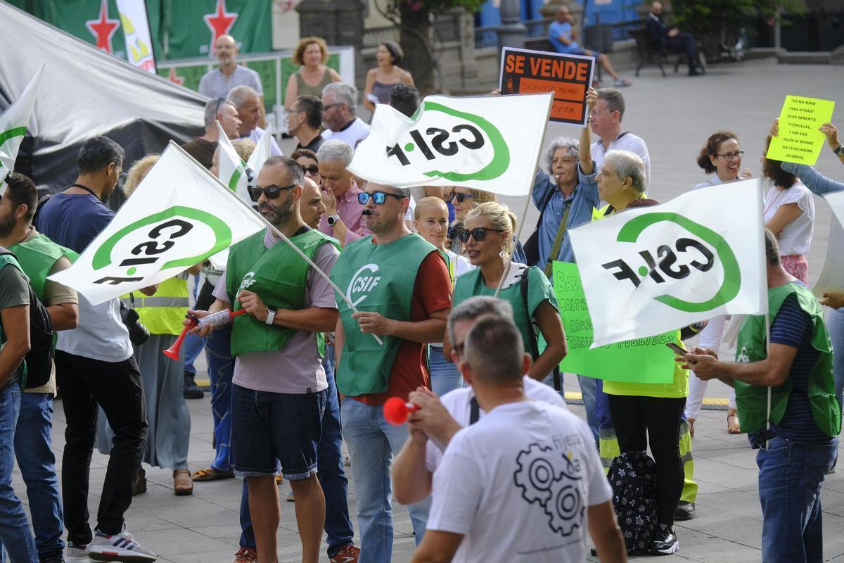 Manifestación de funcionarios en la capital grancanaria.