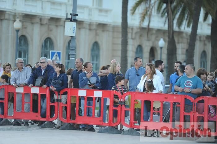 Arriado Solemne de Bandera en el puerto de Cartagena