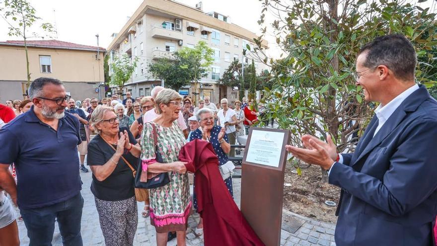 Conchi Gran, histórica activista vecinal, ya tiene su plaza en Elda