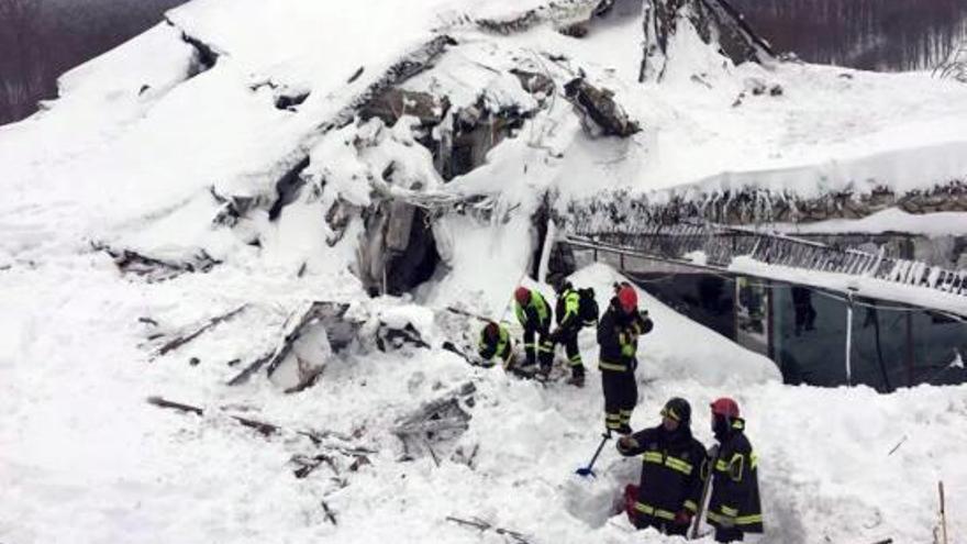 Una violenta allau va deixar l&#039;hotel totalment destrossat.