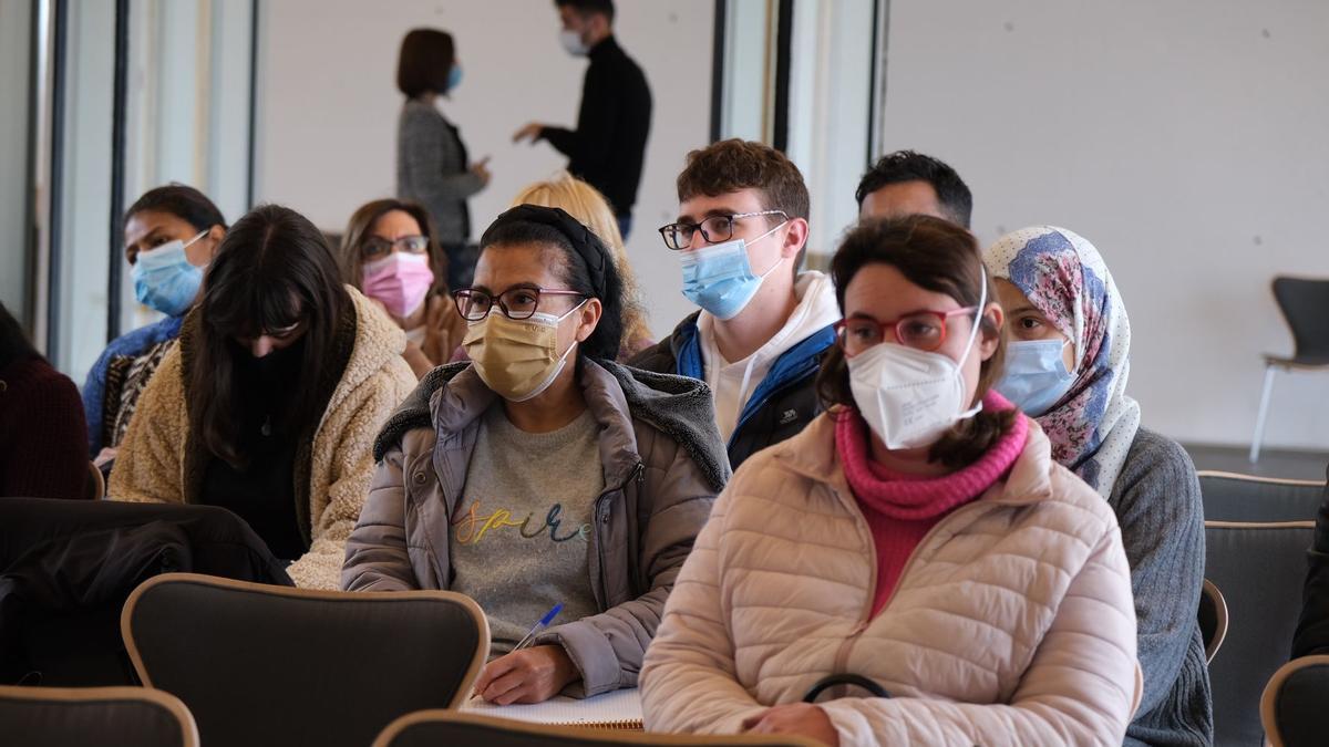 Santa Eulària se n'Ocupa: ponencia de la orientadora laboral Eva Porto.