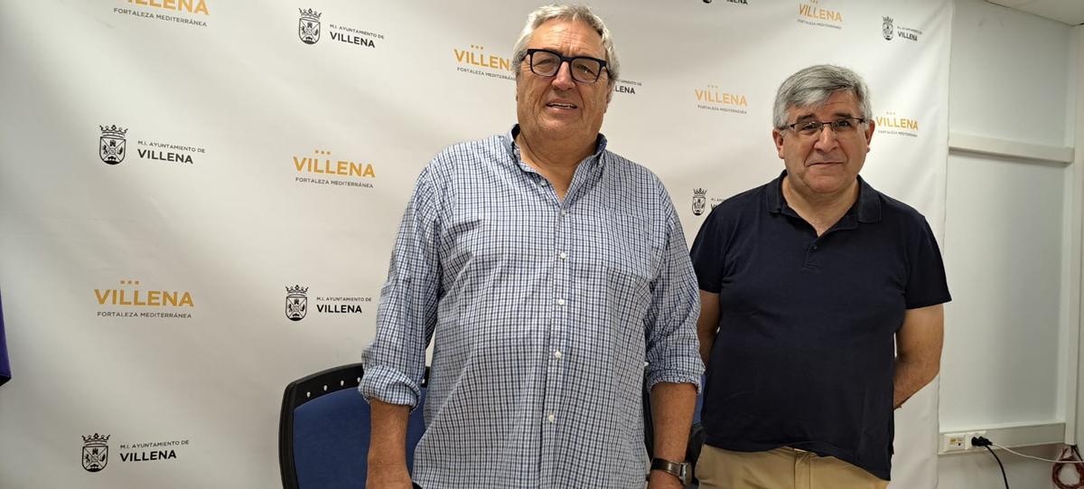 y el concejal de Comunicación de Villena, Juan José Olivares.