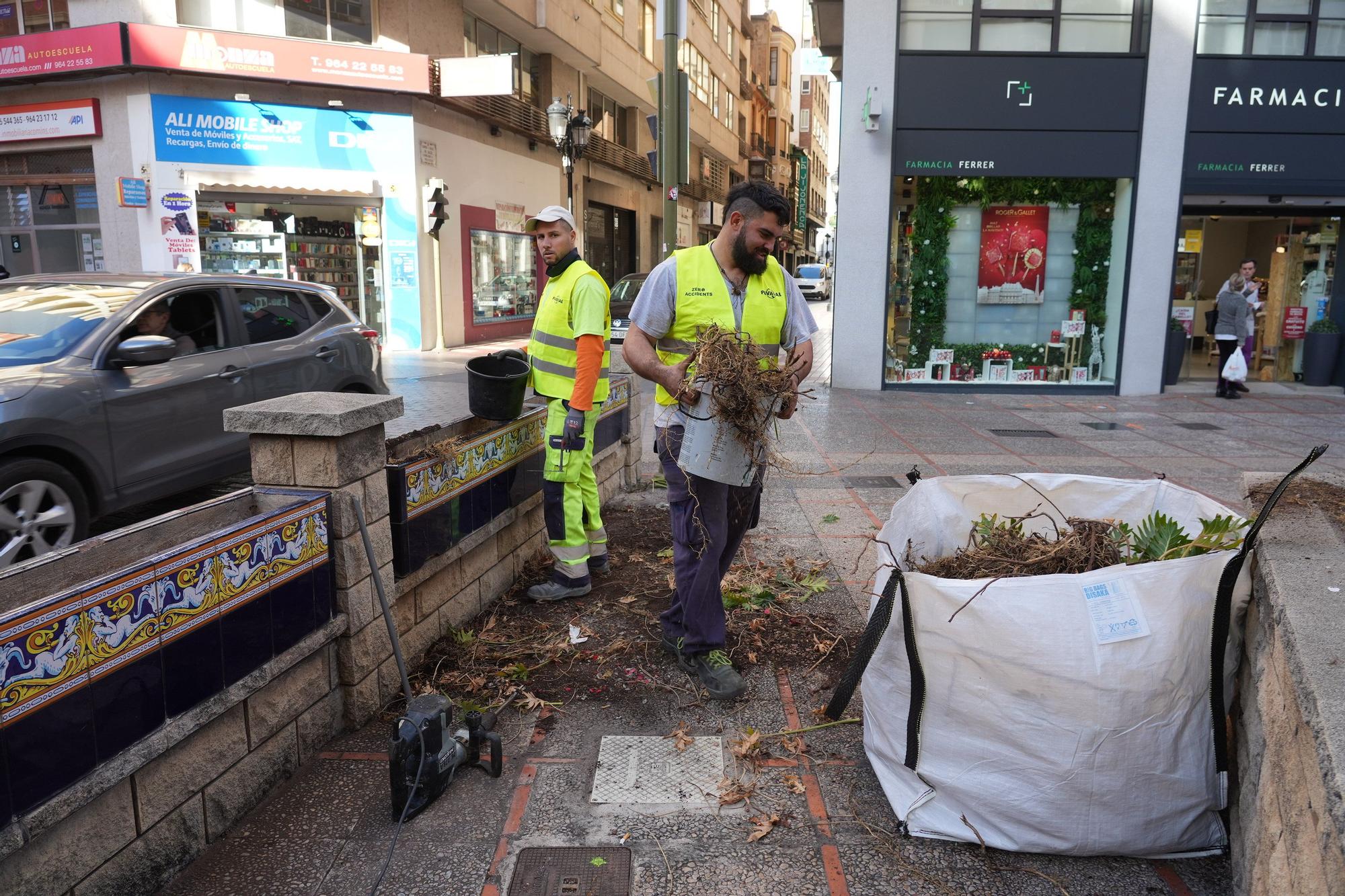 Arranca la transformación de la plaza de la Paz de Castelló en un espacio diáfano más peatonal y accesible