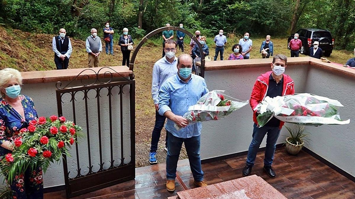 Ofrenda floral del pasado año, realizada con limitación de asistencia.